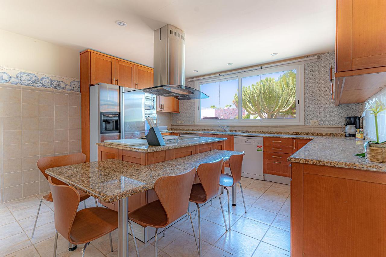 Villa Bella Lanzarote กอสตา เตกีสเซ ภายนอก รูปภาพ