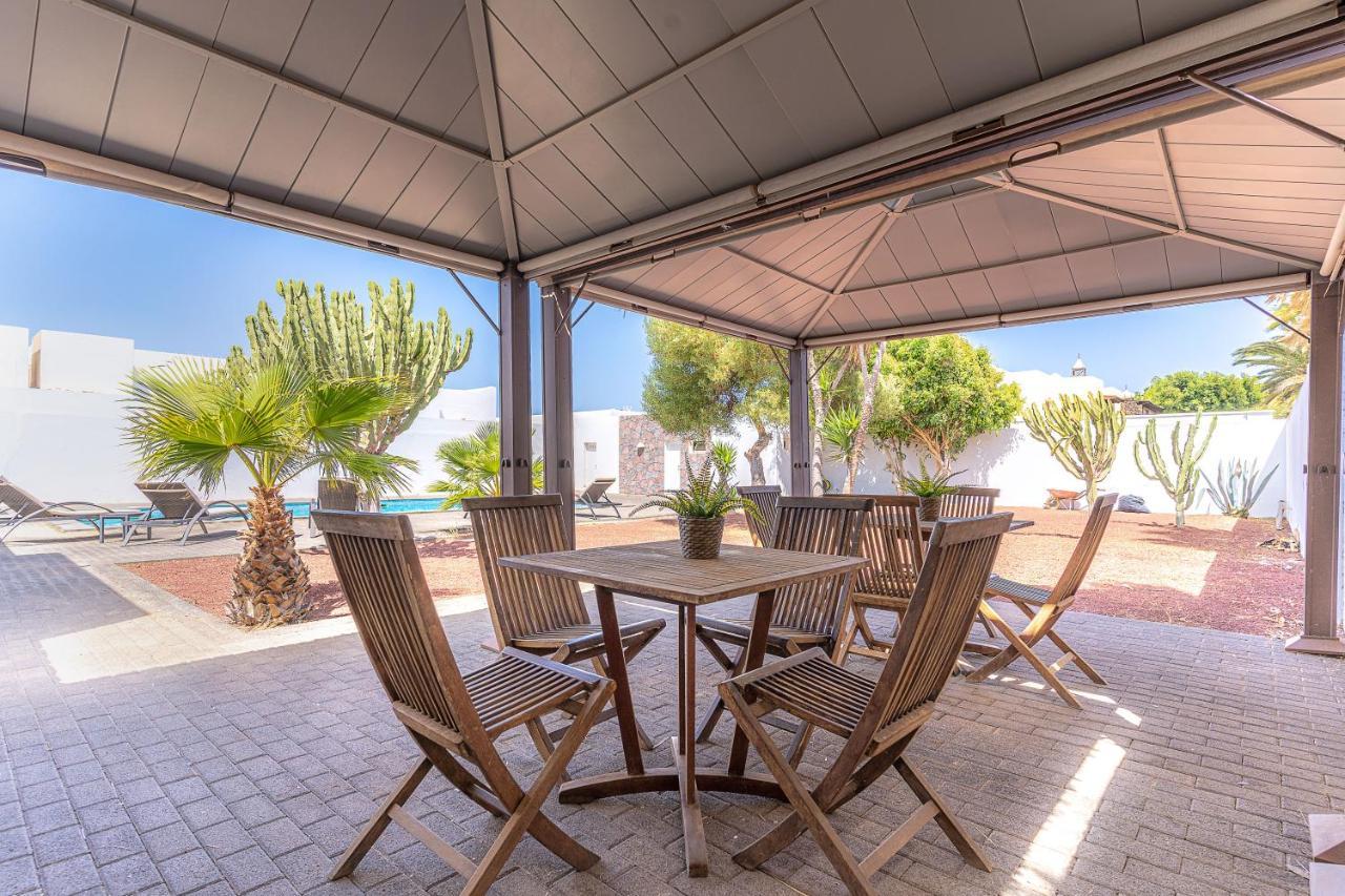 Villa Bella Lanzarote กอสตา เตกีสเซ ภายนอก รูปภาพ