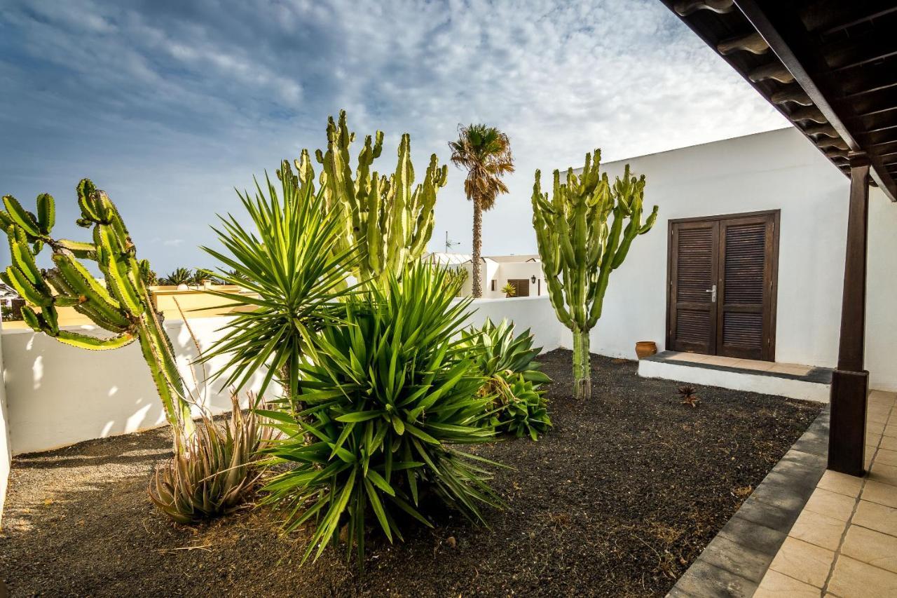 Villa Bella Lanzarote กอสตา เตกีสเซ ภายนอก รูปภาพ